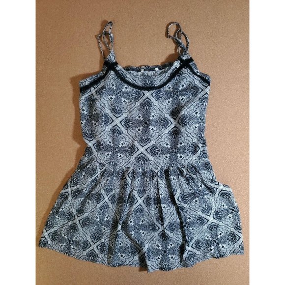 Junior's XS/Small Top - Picture 1 of 3